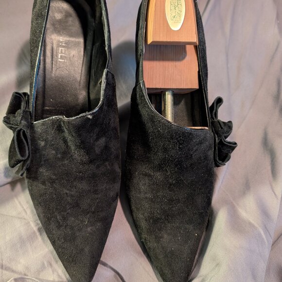 Black Velvet Shoes - Picture 2 of 3